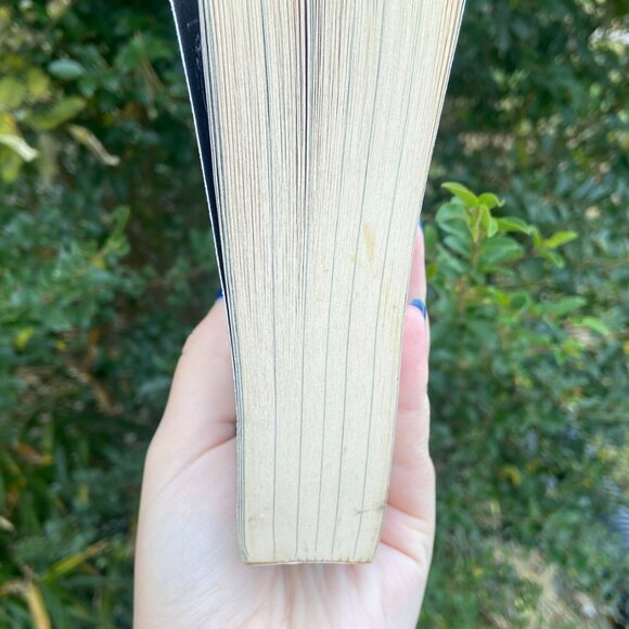 Six of crows by leigh Bardugo- Paper back - Picture 6 of 7